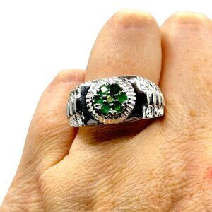 NWT  Men’s Karis STS Silver Tone Emerald Ring Size 12 Statement Designer